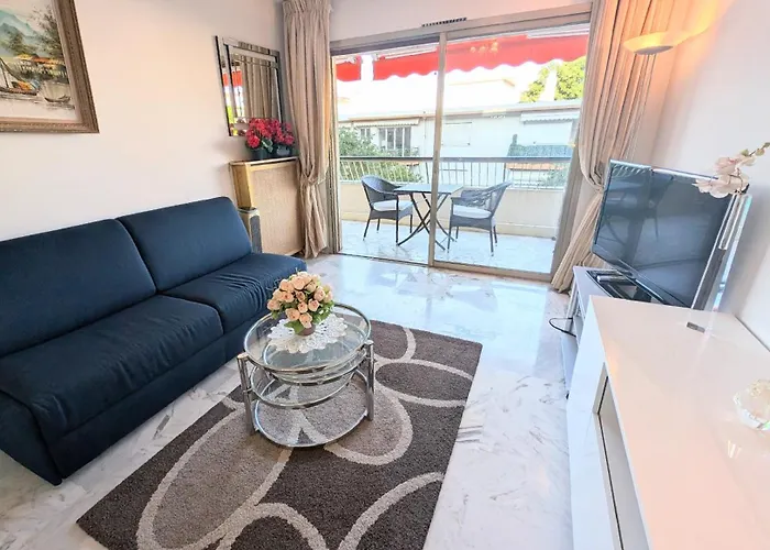 Ref Fleur51 By Palmes Dproperties