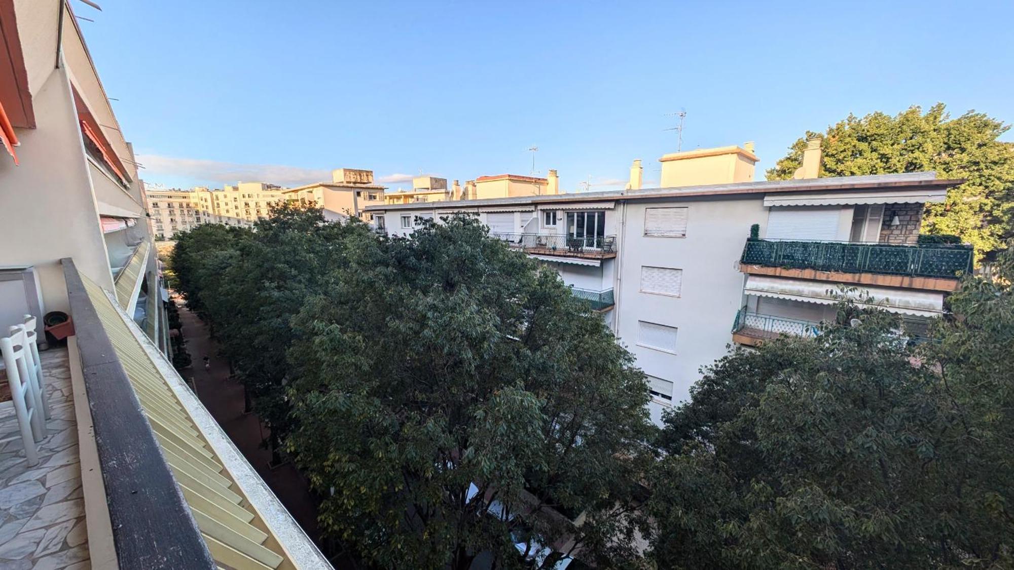 Ref Fleur51 By Palmes Dproperties Cannes